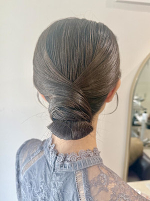 艶感タイトシニヨン