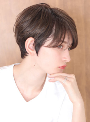 ショート・ボブ/白髪ぼかし/ハイライト/ボブレイヤー/40代