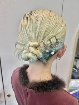 カラー映えカチモリアレンジ