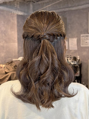 《あやね》ヘアセット／ハーフアップ×ウェーブ
