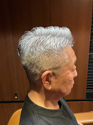 日本橋室町　アイロンパーマ　七三スタイル