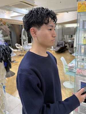 直毛でも扱いやすく　メンズパーマ