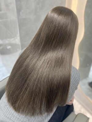 《Yui》オリーブベージュ/Wカラー/艶髪/熊谷