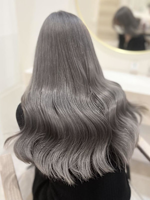 《Yui》ホワイトシルバー/ブリーチカラー/熊谷