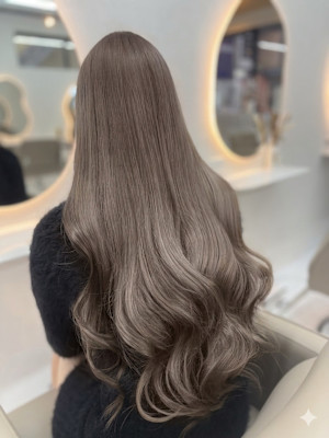 《Yui》透明感グレージュ/ブリーチカラー/熊谷