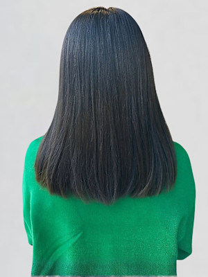 黒髪 ミディアムヘア 縮毛矯正 ストレート 20代30代 