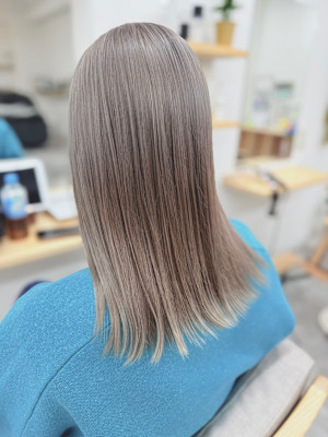 ミルクティーグレージュ