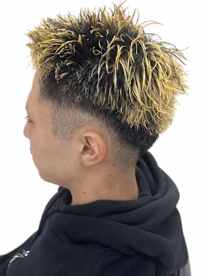 ブリーチ デザインカラー メッシュ イエローカラー フェード