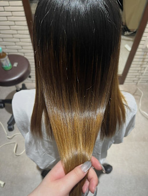 ：20代：：うる艶ストレート：