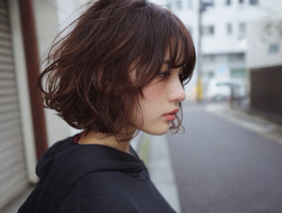 【横顔美人】首元すっきりボブ丸みのあるフォルムで女性らしく