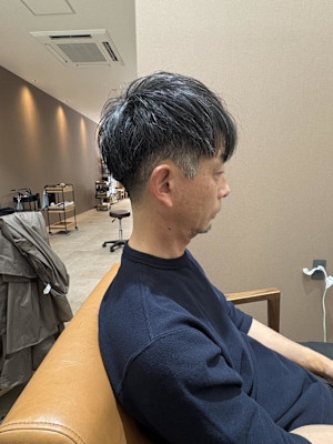 メンズ　40代　カットのみ