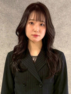 顔周りカット 韓国ヘア 20代 顔周りレイヤー 髪質改善 