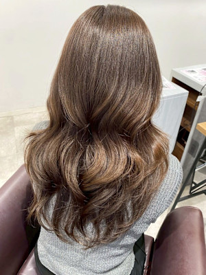 アッシュグレー 髪質改善 顔周りカット レイヤー 韓国ヘア 