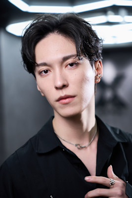 波巻きパーマメンズパーマメンズヘアツーブロックツイストパーマ