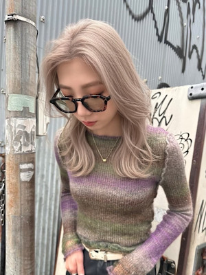 ミルクティーベージュ