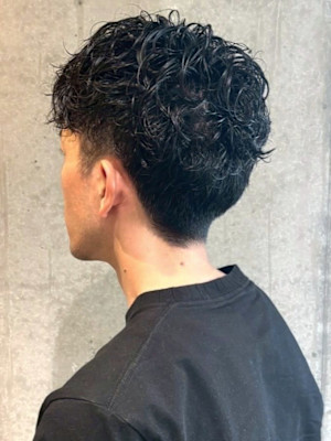 ツイストスパイラルパーマ 刈り上げショート メンズパーマ