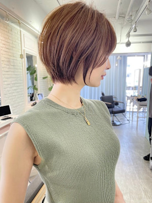 クールショート/レイヤーショート/前髪白髪/20代30代40