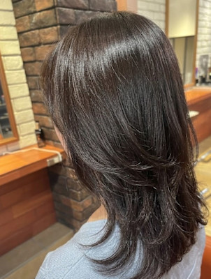 軽やかレイヤーミディアム【216スタイル】