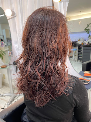 ロングレイヤー　パーマスタイル