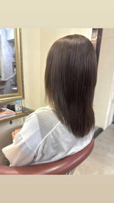 大人の縮毛矯正、真っ直ぐが苦手な方へ