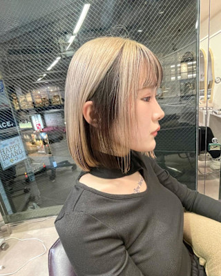 ボブ×ミディアム×切りっぱなしボブ×丸みボブ×アンブレラー