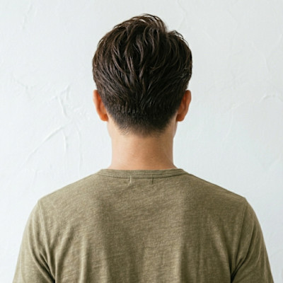 清潔感◎爽やかツーブロックアップバングショート