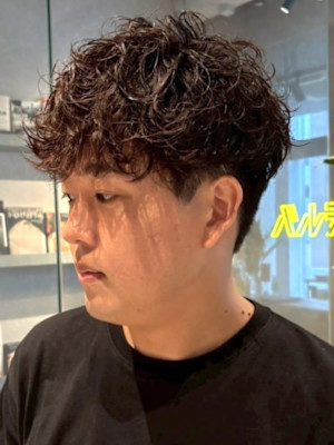 波巻きスパイラルパーマ 束感 ツーブロック メンズパーマ