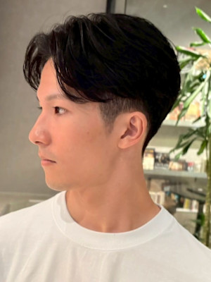 センターパート メンズカット マッシュショート ツーブロック