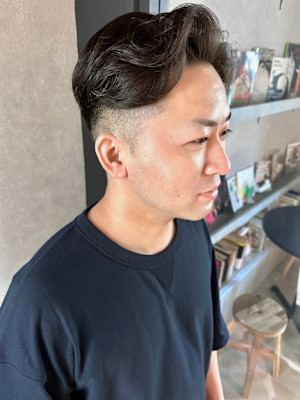 アップバング　ビジネス　刈り上げ　ツーブロック　30代40代
