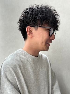 アップバング　センターパート　ニュアンスパーマ　20代30代