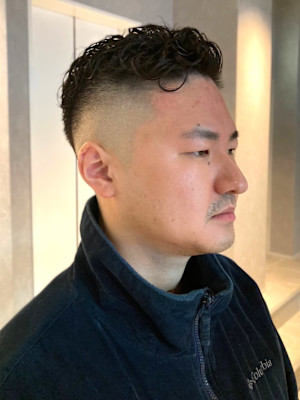 ビジネス　フェードカット　ツイスパ　30代40代　好印象