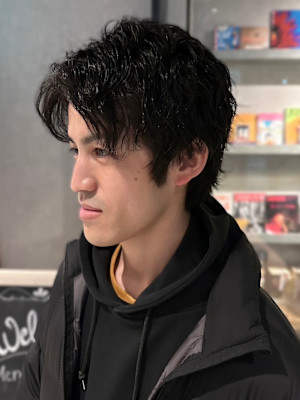 黒髪　センターパート　ツイスパ　ビジネス　20代30代40代