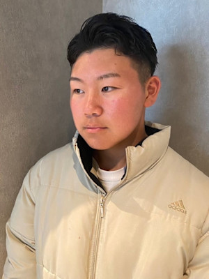 爽やか　アップバング　モテ髪　黒髪　メンズショート　眉カット