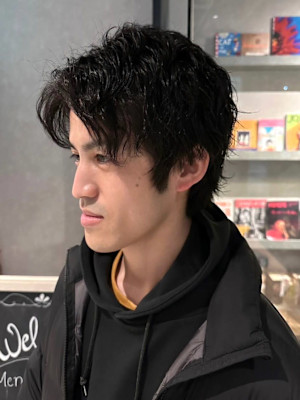 アップバング　黒髪　ツイストスパイラルパーマ　艶感　爽やか
