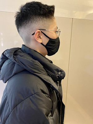 《Men's Salon bloc》