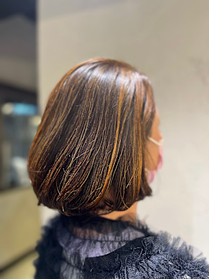 動き×ツヤで魅せる大人ボブ✨