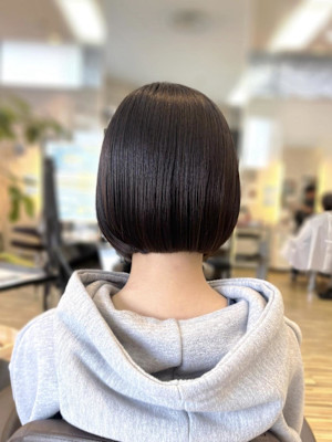 スッキリまとまるショートボブ