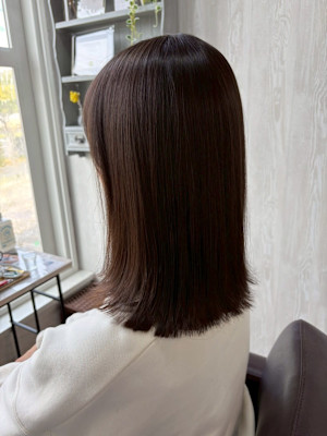 切りっぱなしロブ/外ハネロブ/ダークブラウン/エイジングケア
