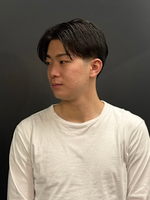 【センターパートスタイル】