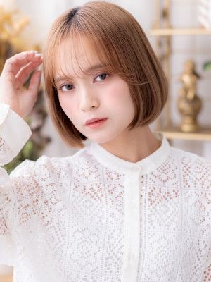 透明感ミルクブラウン小顔切りっぱなしボブ　丸みショートボブb
