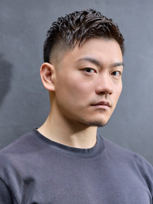 社会人爽やかアップバンクビジネスショート大人黒髪20代30代