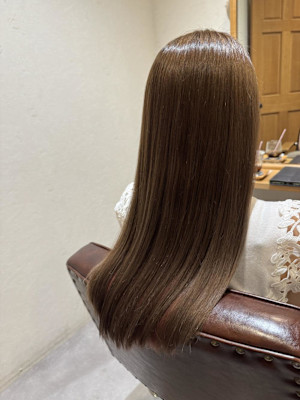 ツヤ感グレージュカラー