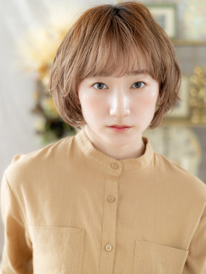 マッシュパーマ前下がりショートウルフカット　レイヤーボブb