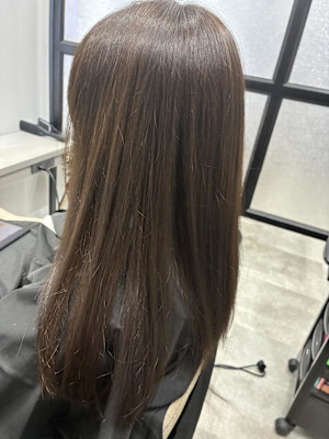 グレージュブラウン