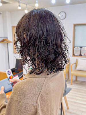 【morio成増 セリザワ】スパイラルパーマ　セミロング