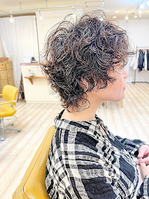 【morio成増 セリザワ】ウルフショート　パーマ