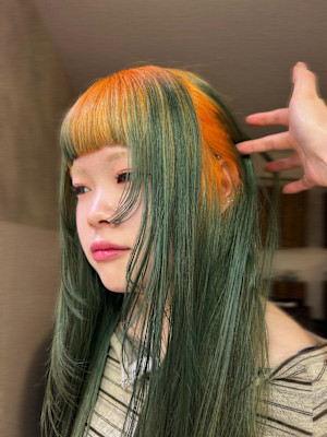 個性派デザインカラーで印象チェンジ