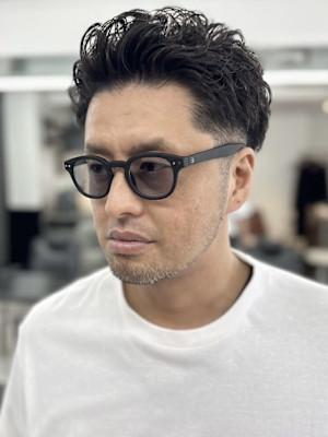 フェザーパーマ/40代男性カット/刈り上げショート
