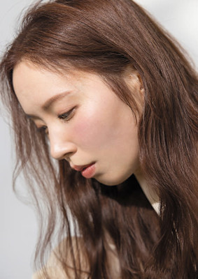 透明感と柔らかさを出した艶カラー！