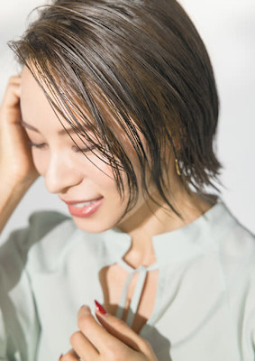 白髪ぼかしカラーを使ってなじむカラー+動きのあるカット！